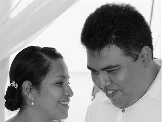 La boda de Ulises y Delder en Cancún, Quintana Roo 14
