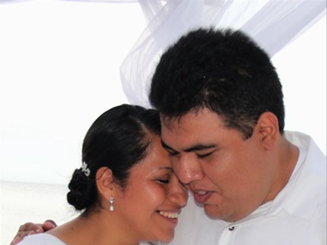 La boda de Ulises y Delder en Cancún, Quintana Roo 16