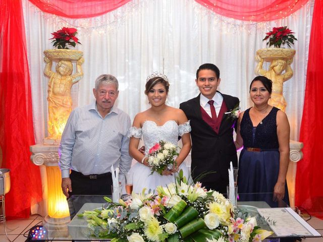 La boda de Onan y Alejandra en Acayucan, Veracruz 4