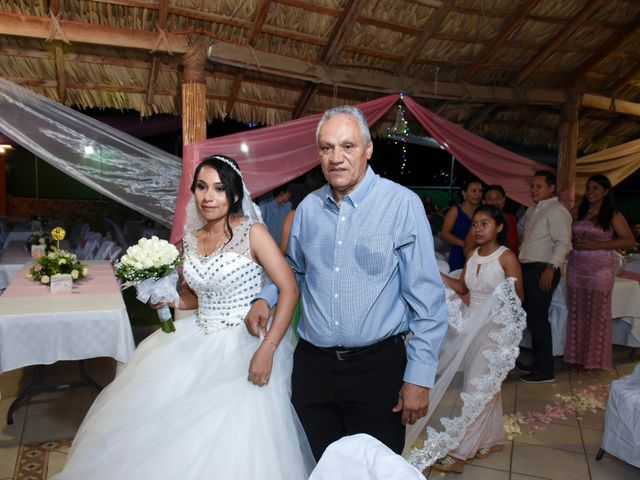 La boda de Carlos y Fátima en Acapulco, Guerrero 11