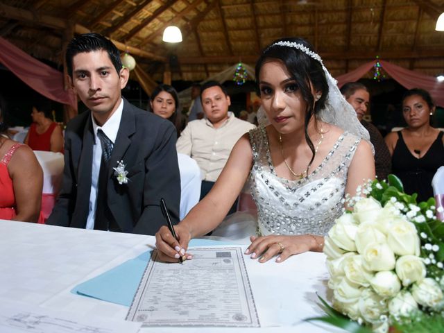 La boda de Carlos y Fátima en Acapulco, Guerrero 28