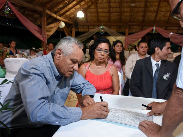 La boda de Carlos y Fátima en Acapulco, Guerrero 31