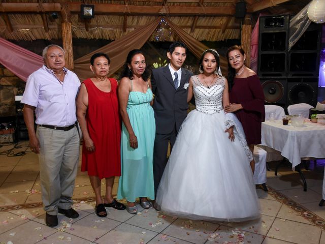 La boda de Carlos y Fátima en Acapulco, Guerrero 60