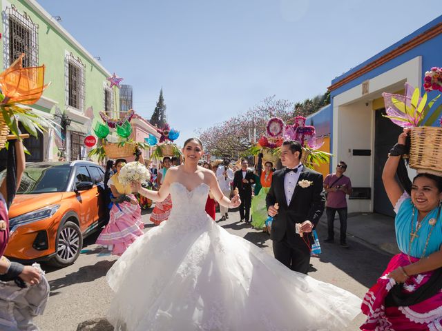 La boda de Ulises y Karen en Oaxaca, Oaxaca 22