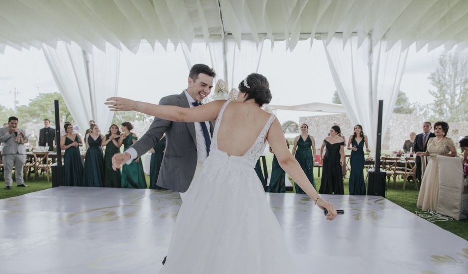 La boda de Óscar y Karen  en León, Guanajuato