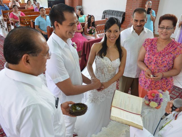 La boda de Juan Carlos y Claudia en Puerto Vallarta, Jalisco 14