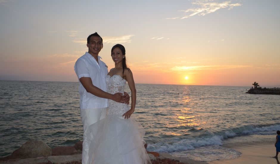 La boda de Juan Carlos y Claudia en Puerto Vallarta, Jalisco