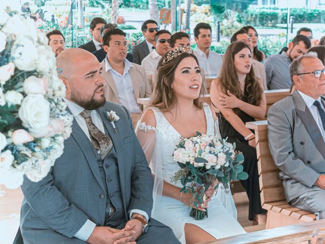 La boda de Victor y Alejandra en Cancún, Quintana Roo 18