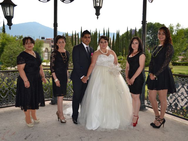 La boda de Leonardo y Mayra en Hidalgo, Michoacán 1