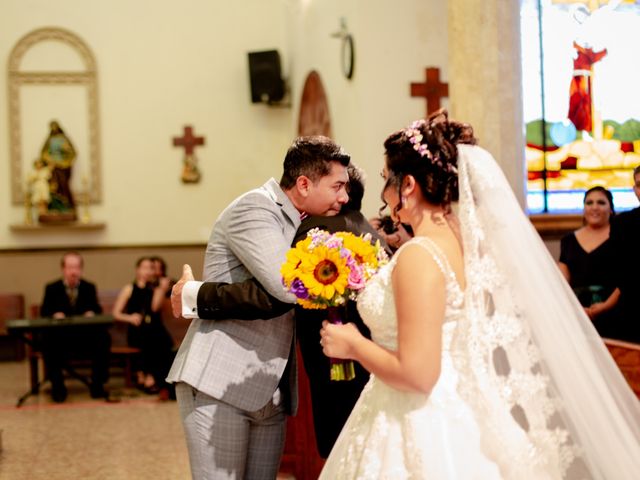 La boda de Fernando y Valeria en San Nicolás de los Garza, Nuevo León 32