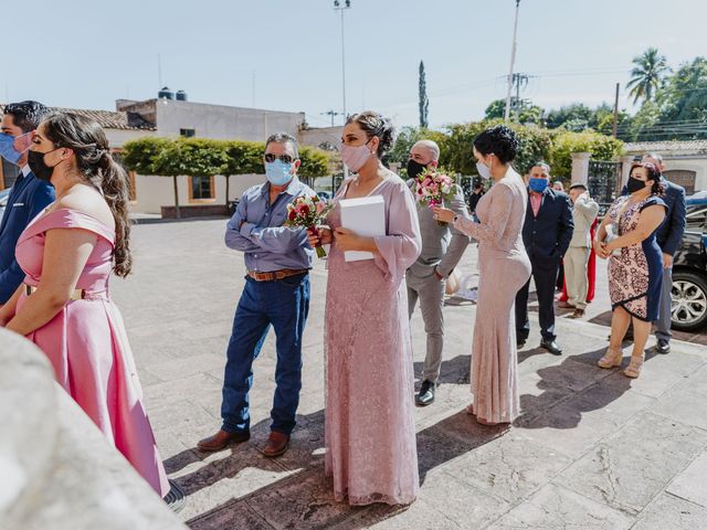 La boda de Valentín y Dulce en Autlán de Navarro, Jalisco 6