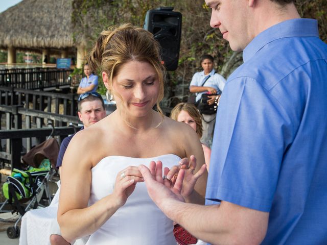 La boda de Michael y Amanda en Ixtapa Zihuatanejo, Guerrero 11