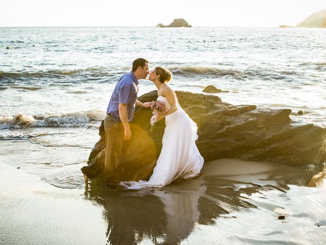 La boda de Michael y Amanda en Ixtapa Zihuatanejo, Guerrero 30