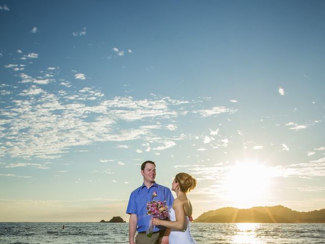 La boda de Michael y Amanda en Ixtapa Zihuatanejo, Guerrero 32