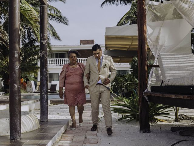 La boda de Eugenio y Angélica en Telchac Puerto, Yucatán 48