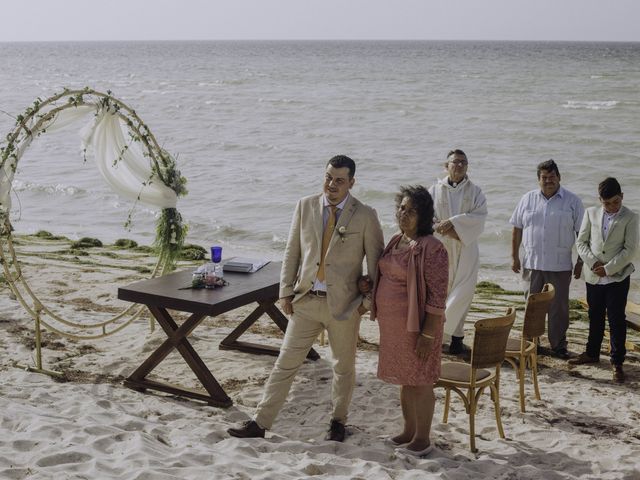 La boda de Eugenio y Angélica en Telchac Puerto, Yucatán 56