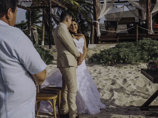 La boda de Eugenio y Angélica en Telchac Puerto, Yucatán 100