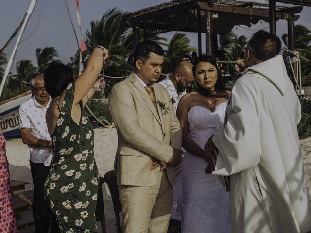 La boda de Eugenio y Angélica en Telchac Puerto, Yucatán 102