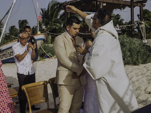 La boda de Eugenio y Angélica en Telchac Puerto, Yucatán 105