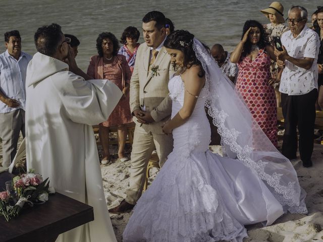 La boda de Eugenio y Angélica en Telchac Puerto, Yucatán 113