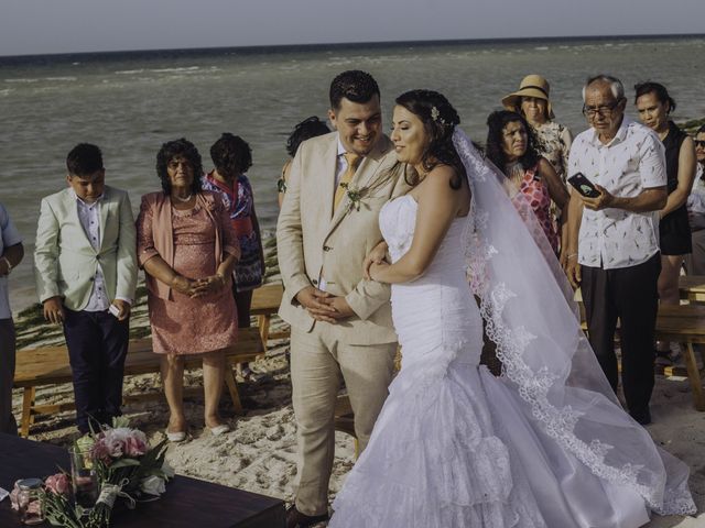 La boda de Eugenio y Angélica en Telchac Puerto, Yucatán 120