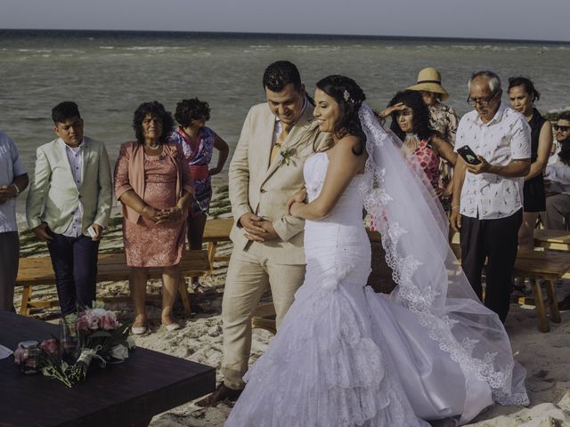 La boda de Eugenio y Angélica en Telchac Puerto, Yucatán 121