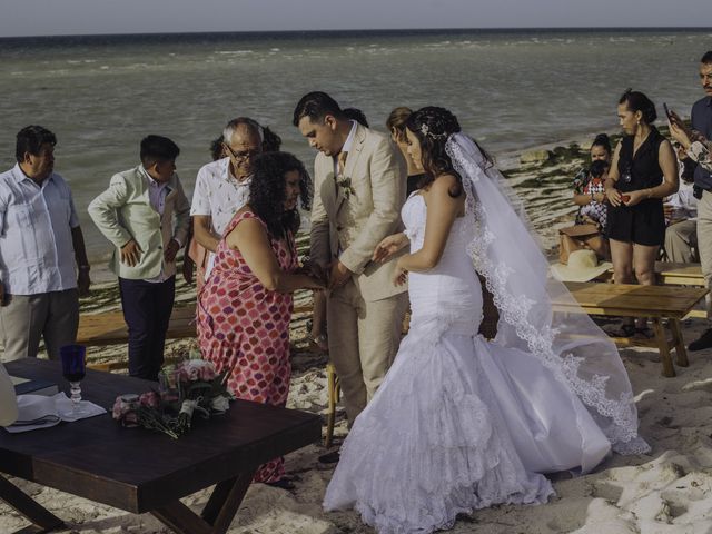 La boda de Eugenio y Angélica en Telchac Puerto, Yucatán 122