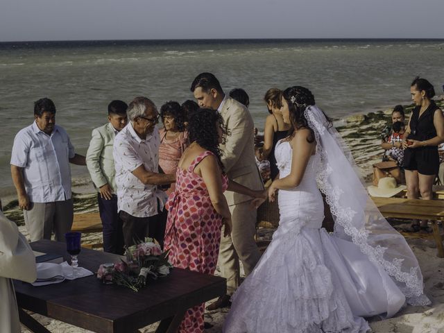La boda de Eugenio y Angélica en Telchac Puerto, Yucatán 124