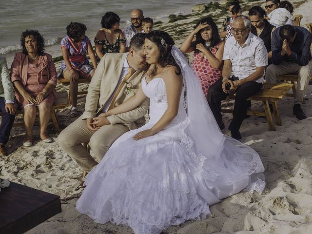 La boda de Eugenio y Angélica en Telchac Puerto, Yucatán 159