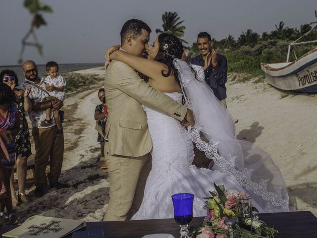 La boda de Eugenio y Angélica en Telchac Puerto, Yucatán 171