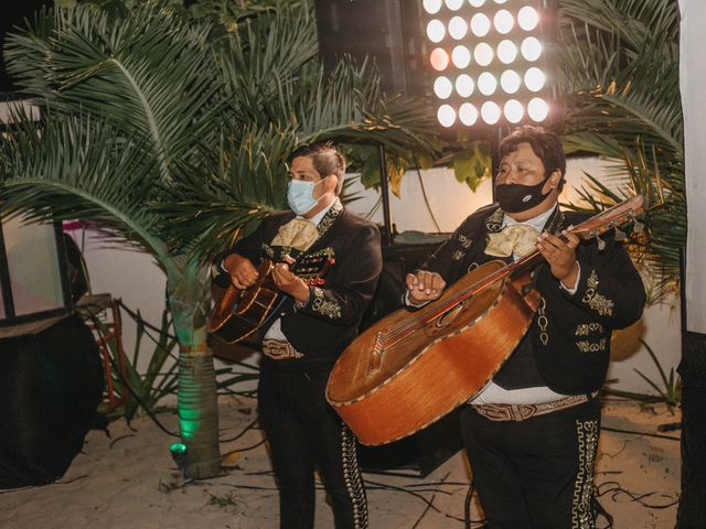 La boda de Eugenio y Angélica en Telchac Puerto, Yucatán 203