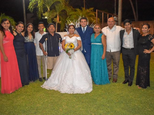 La boda de Wendy  y Javier  en Acapulco, Guerrero 16