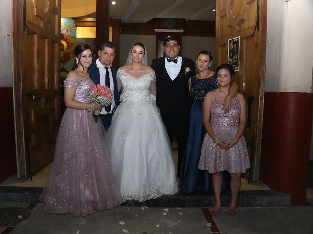 La boda de Jonathan  y Karla  en Guadalajara, Jalisco 12