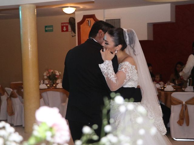 La boda de Jonathan  y Karla  en Guadalajara, Jalisco 19