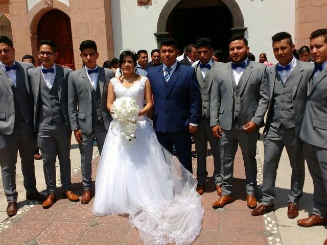 La boda de Marcos y Arely en Chimalhuacán, Estado México 6