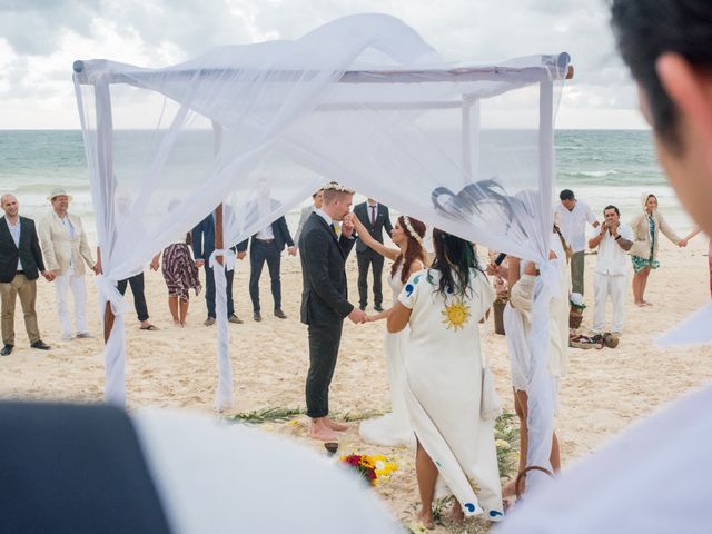 La boda de Felix y Gaby en Tulum, Quintana Roo 32