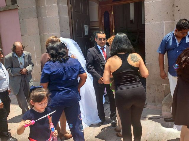La boda de Erick y Diana  en Maravatío, Michoacán 7