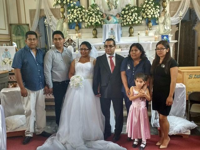 La boda de Erick y Diana  en Maravatío, Michoacán 12