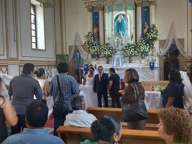 La boda de Erick y Diana  en Maravatío, Michoacán 22