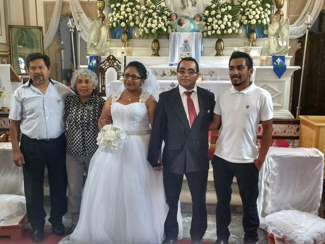 La boda de Erick y Diana  en Maravatío, Michoacán 38