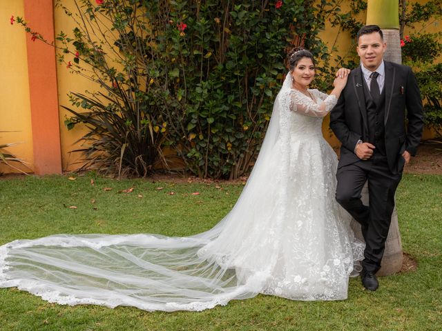 La boda de Raúl y Edith en Tangamandapio, Michoacán 30