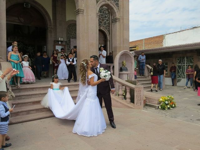 La boda de Carlos Jesús y María del Carmen en Huanímaro, Guanajuato 1
