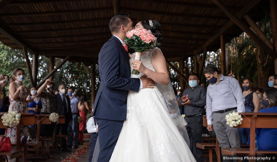 La boda de Carlos y Mayra en Temixco, Morelos