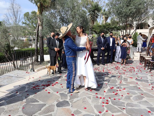 La boda de Miguel Ángel y Dalia en Bernal, Querétaro 15