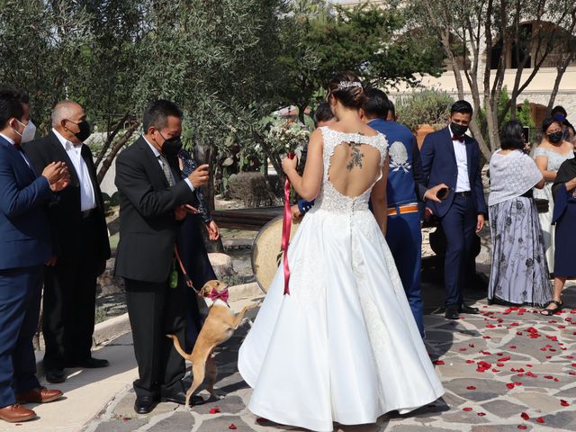 La boda de Miguel Ángel y Dalia en Bernal, Querétaro 16