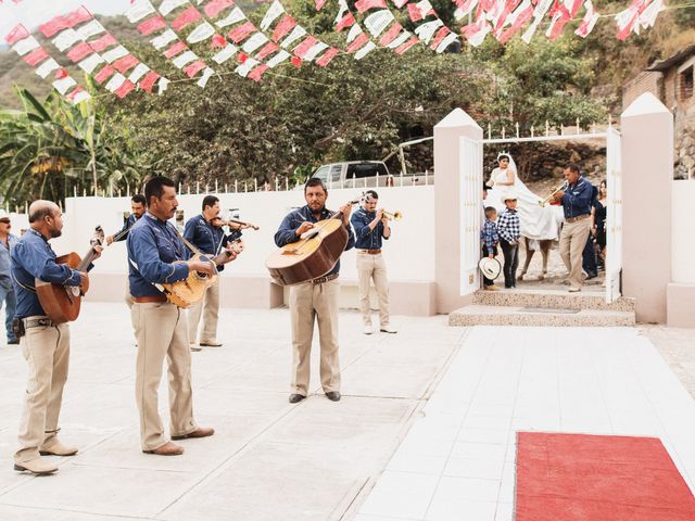 La boda de Jorge y Edith en Ixtlán del Río, Nayarit 25