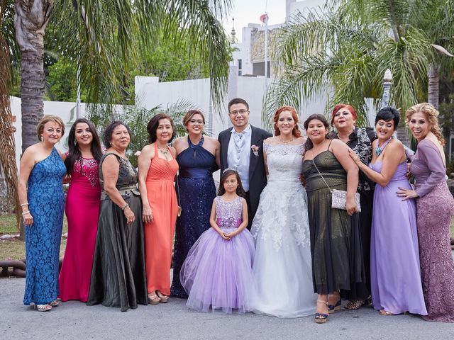 La boda de Diego y Marifer en Monterrey, Nuevo León 242