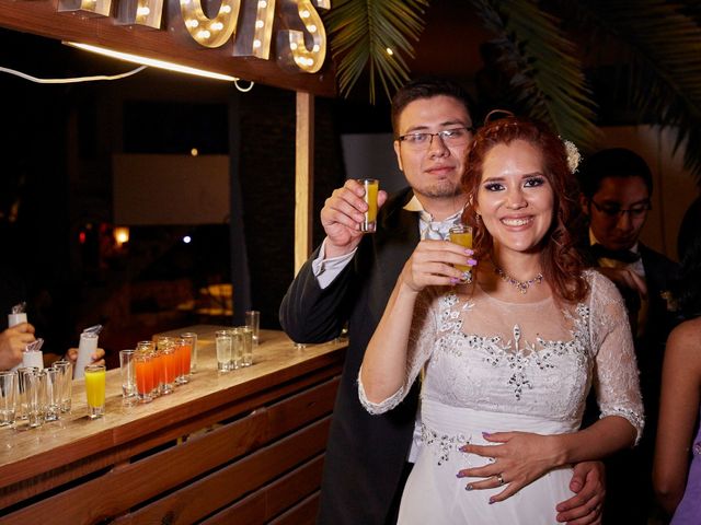 La boda de Diego y Marifer en Monterrey, Nuevo León 326