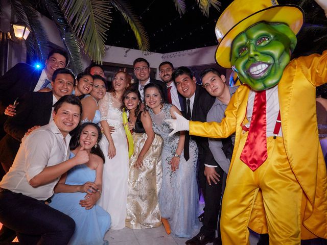 La boda de Diego y Marifer en Monterrey, Nuevo León 342