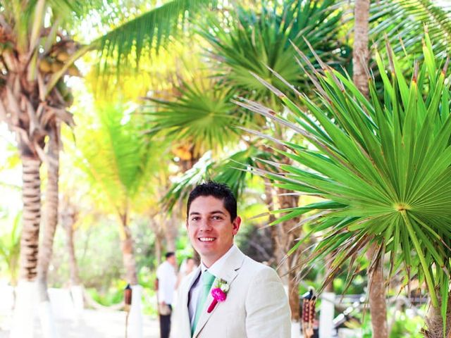 La boda de Rodrigo y Brenda en Playa del Carmen, Quintana Roo 23